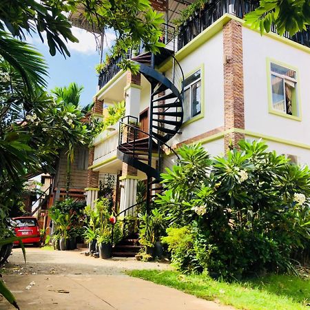 Sophat Villa Siem Reap Bagian luar foto