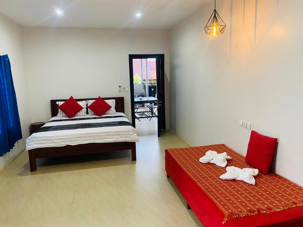 Sophat Villa Siem Reap Bagian luar foto