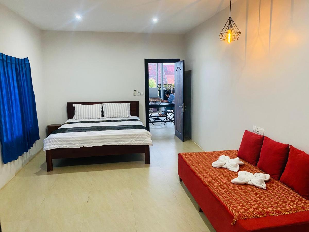 Sophat Villa Siem Reap Bagian luar foto