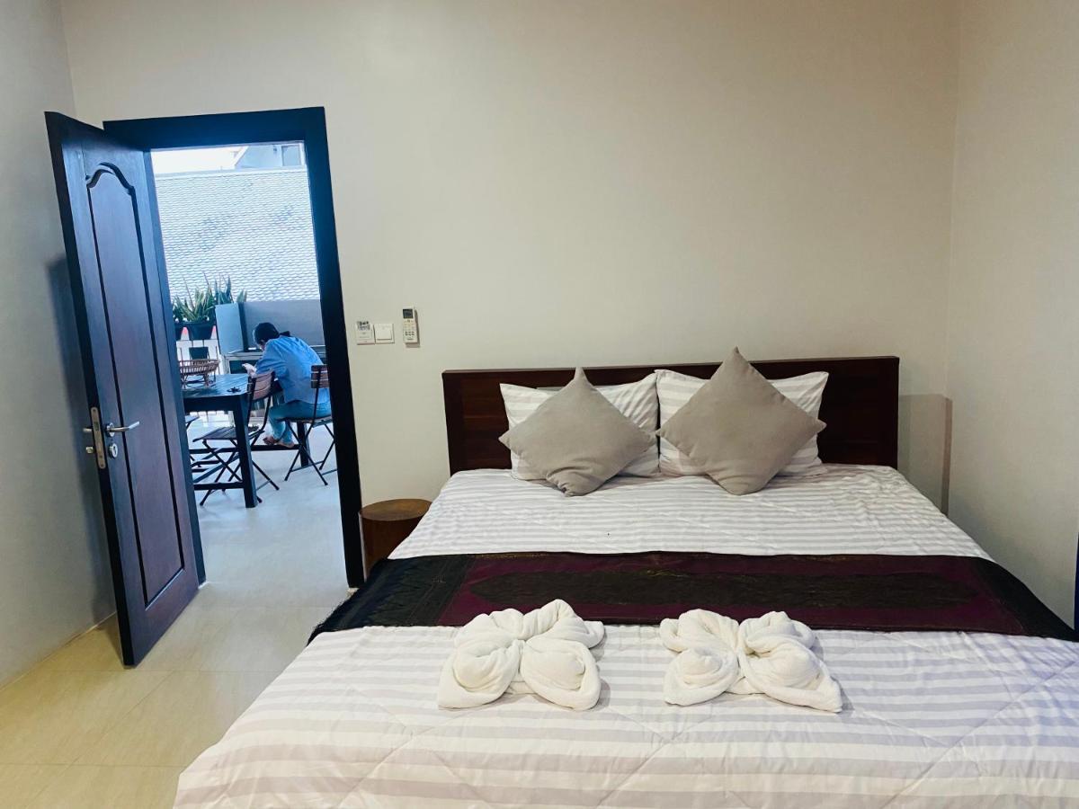 Sophat Villa Siem Reap Bagian luar foto