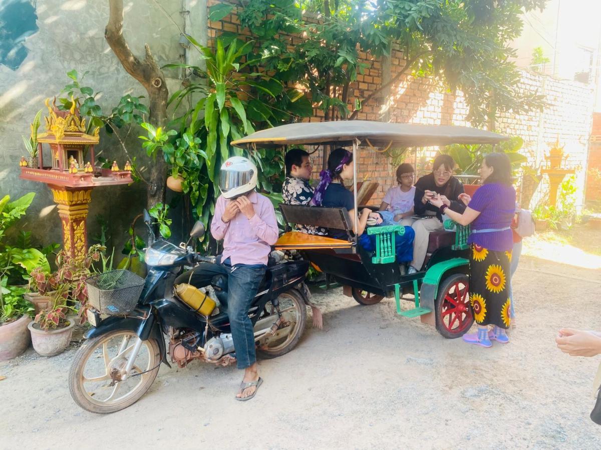 Sophat Villa Siem Reap Bagian luar foto