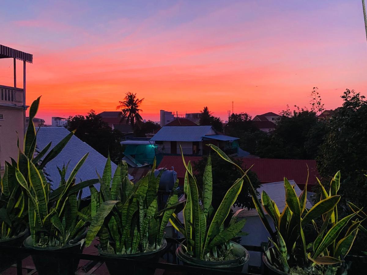 Sophat Villa Siem Reap Bagian luar foto