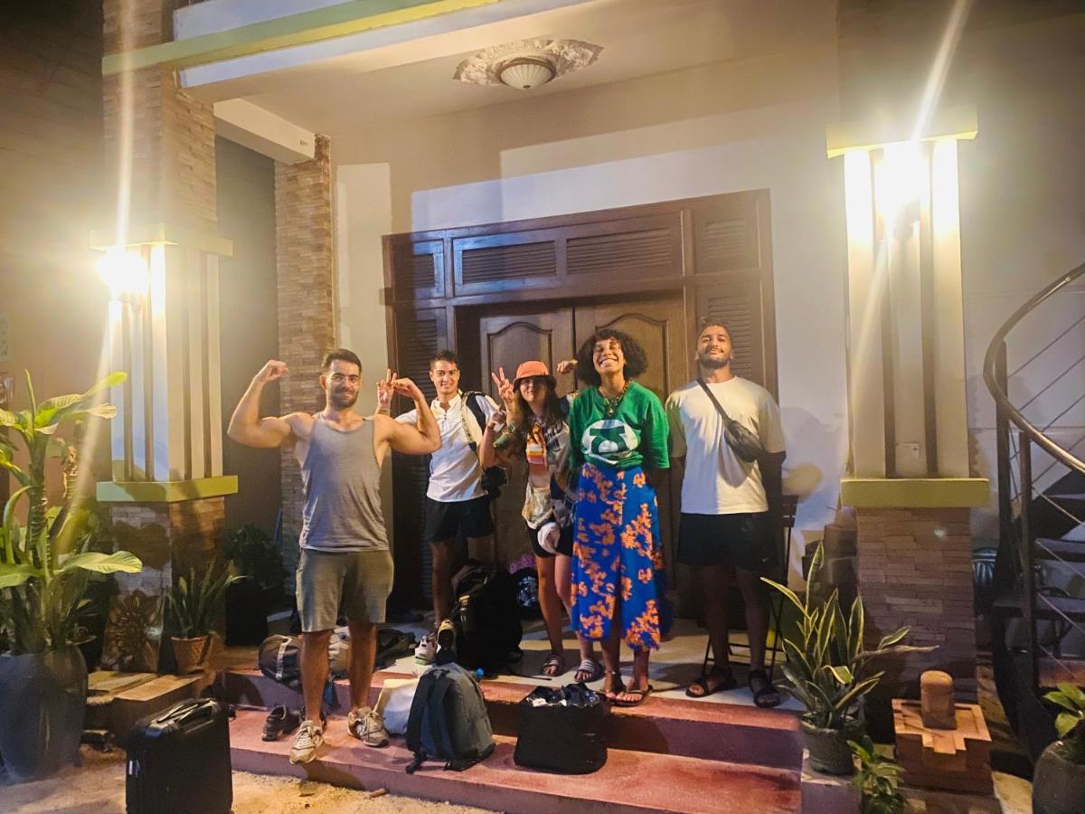 Sophat Villa Siem Reap Bagian luar foto