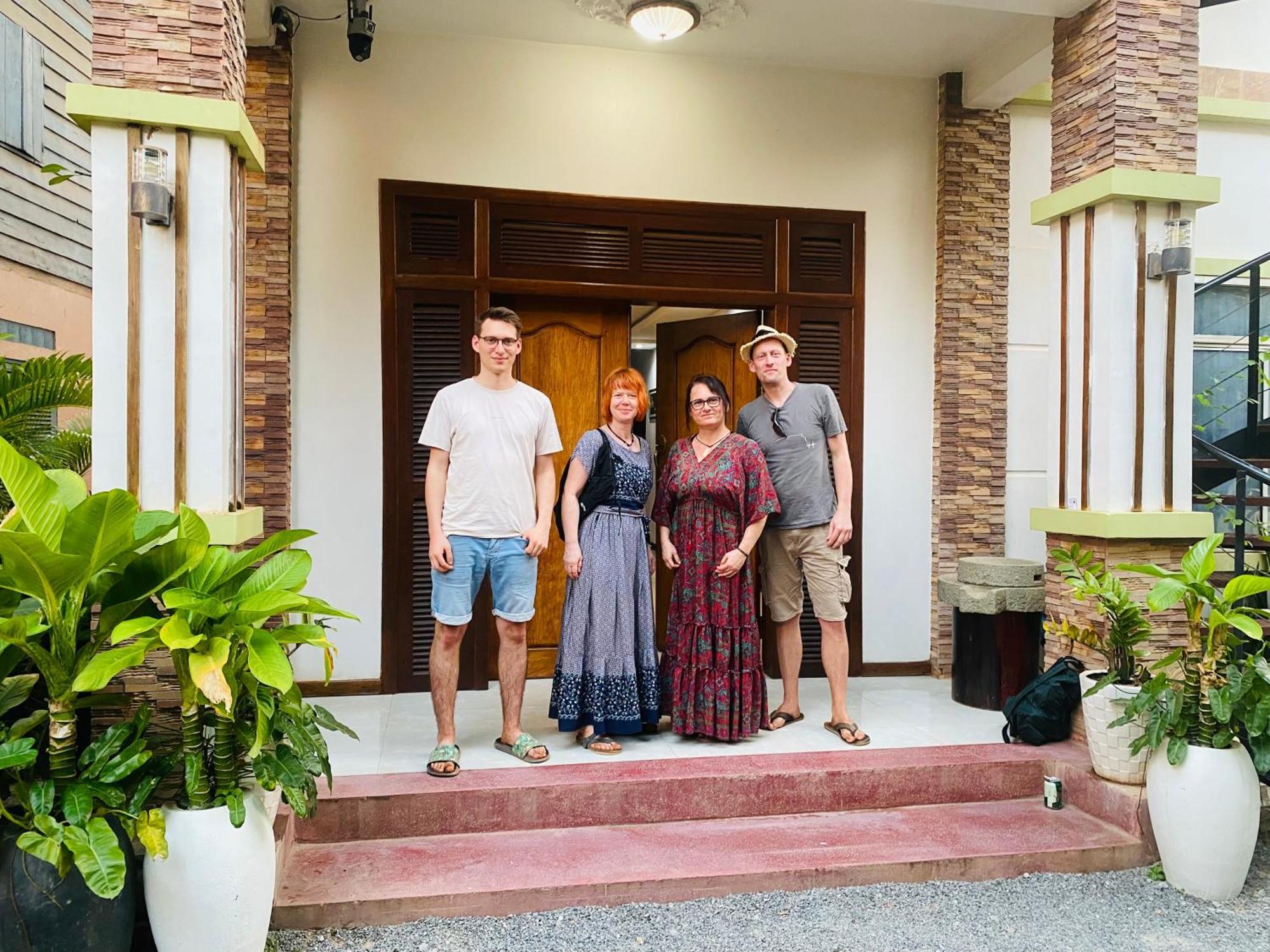 Sophat Villa Siem Reap Bagian luar foto