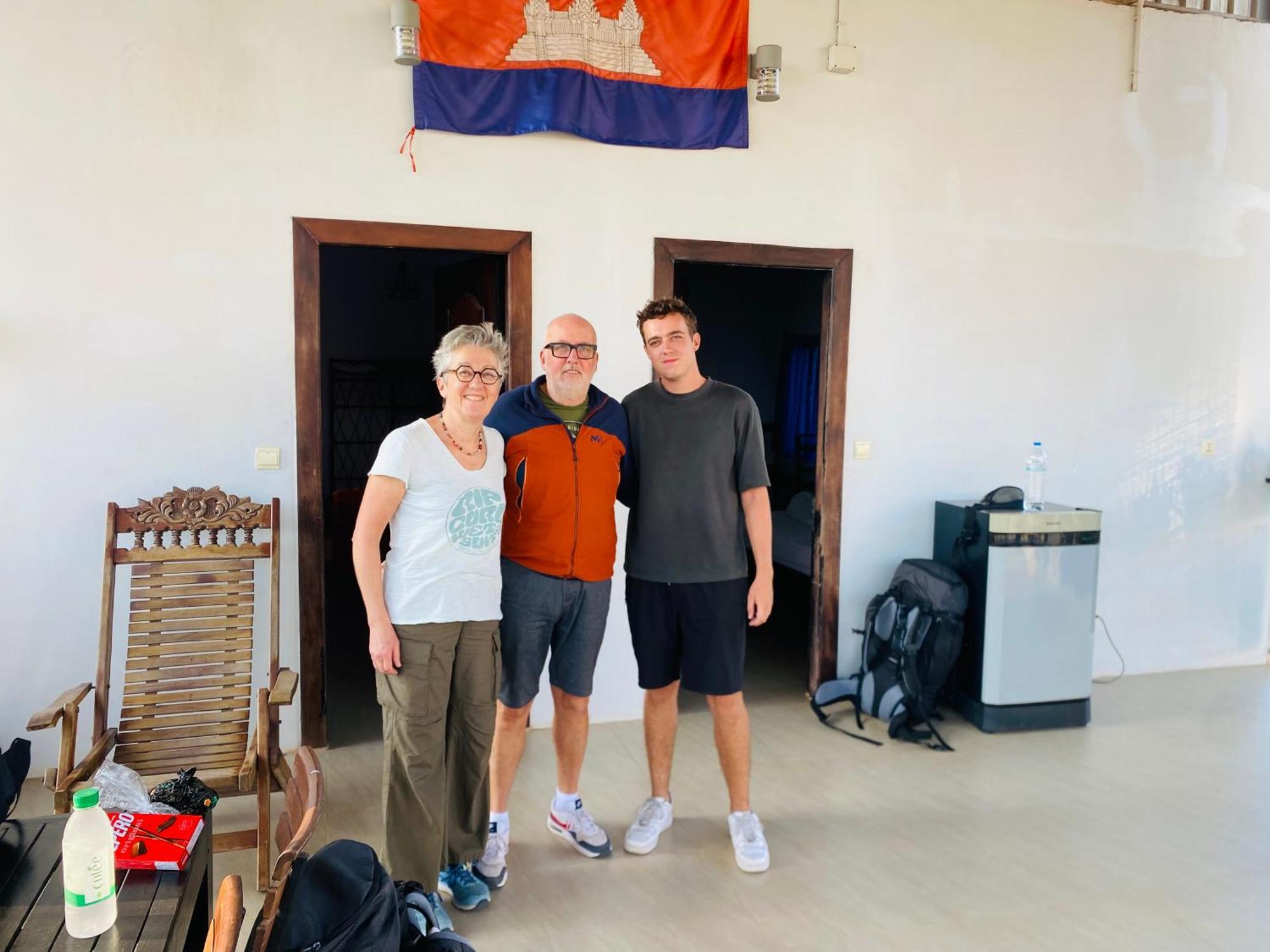 Sophat Villa Siem Reap Bagian luar foto