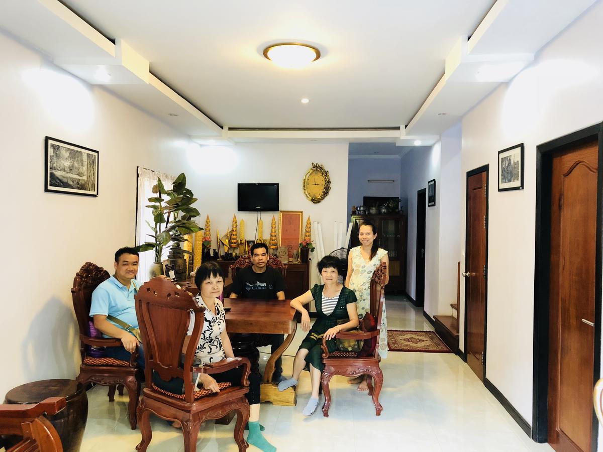 Sophat Villa Siem Reap Bagian luar foto