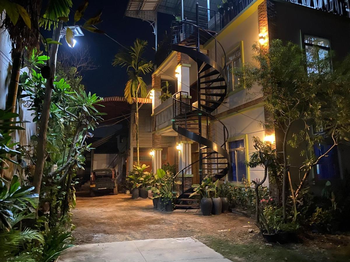 Sophat Villa Siem Reap Bagian luar foto